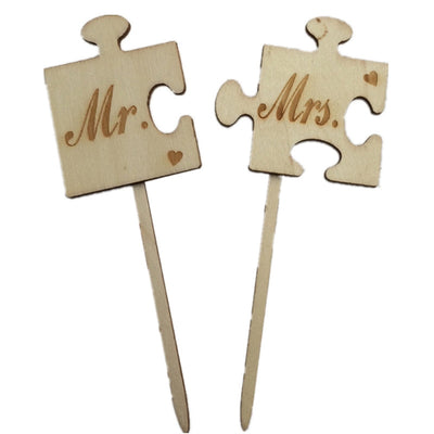2pcs Mr & Mrs Wooden Cake Topper Sticks Wedding Cake Photo Props