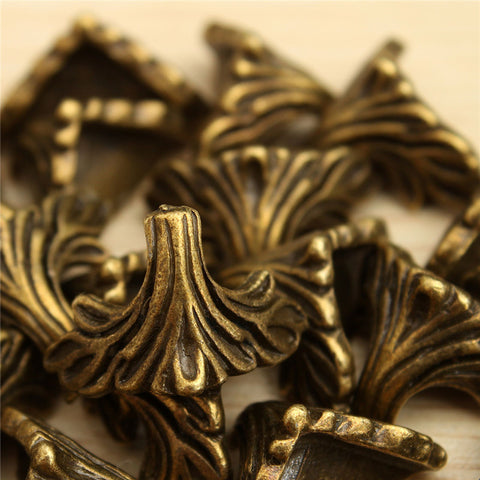 High Quality 30PC Box Corner Foot Protector Desk Box Edge Antique Bronze Pattern Carved 19mm x 11mm