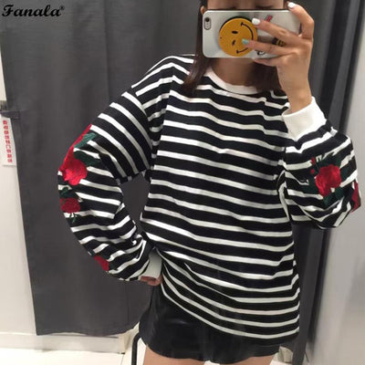 Autumn T Shirt Women 2018 T-Shirt Women O Neck Roses Embroidery Lantern Sleeve Loose Striped Female T-shirts Women Tops Tshirt